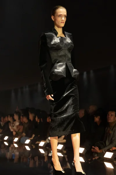 Look 40